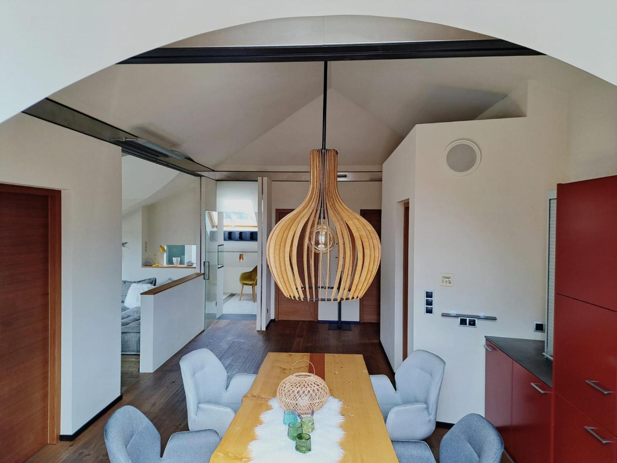 Mansarde Zeder In Privatvilla Im Zentrum Merans Merano